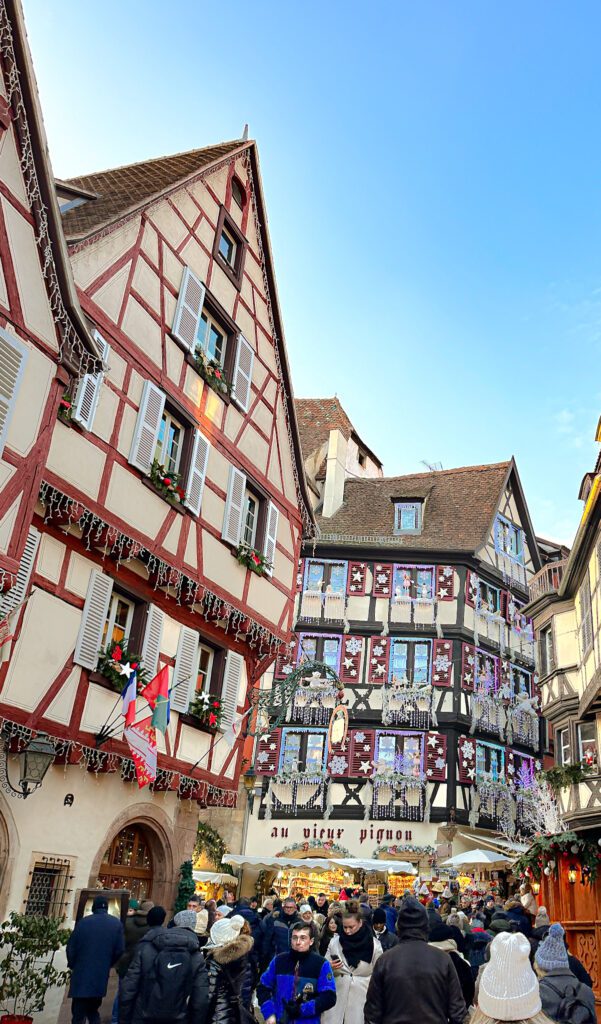 casas típicas em Colmar, Alsácia, França